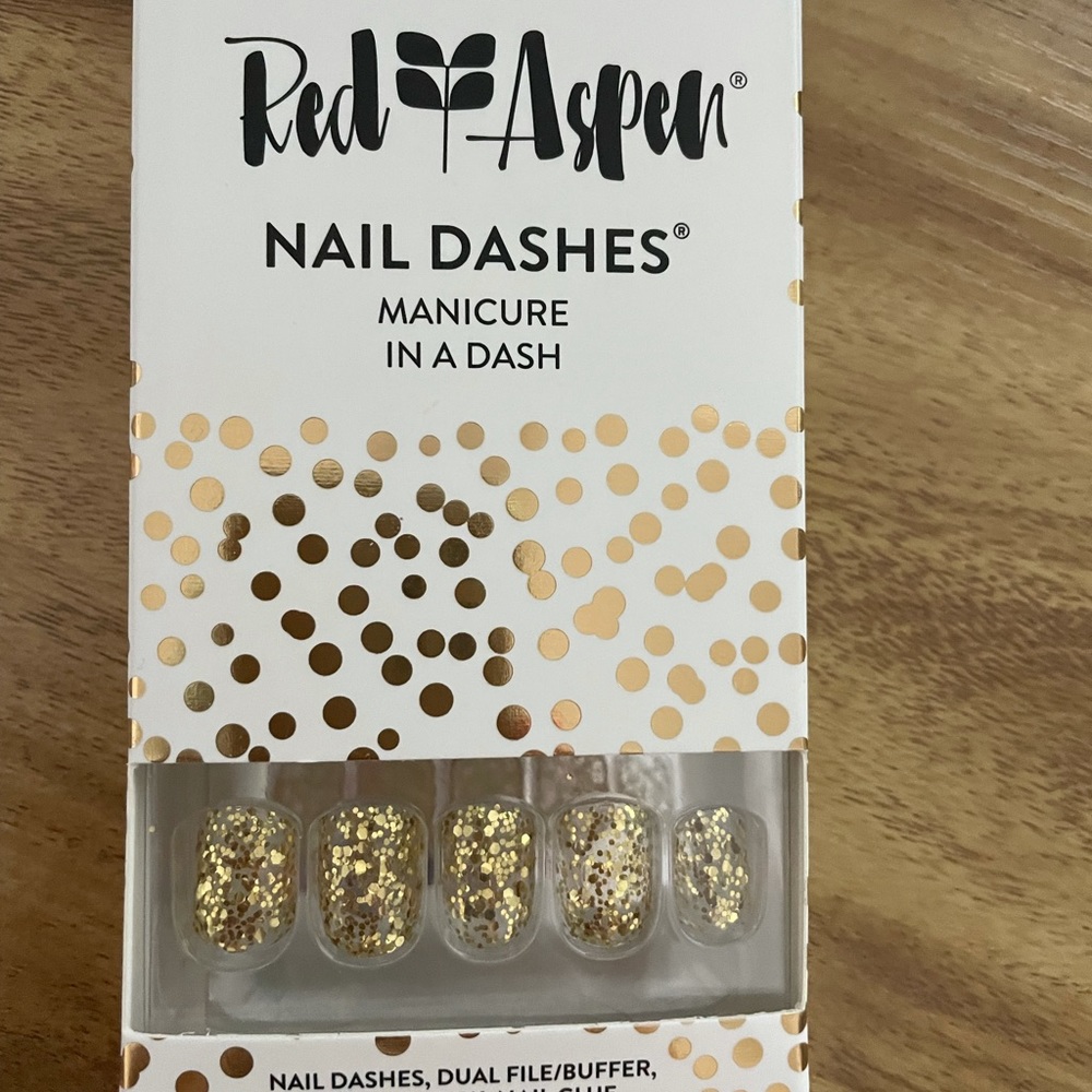 Red Aspen Nail Dash